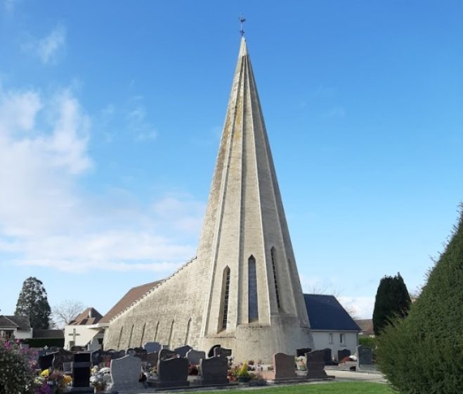 Façade de l'Eglise Notre Dame des Labours à Saint-Manvieu-Norrey