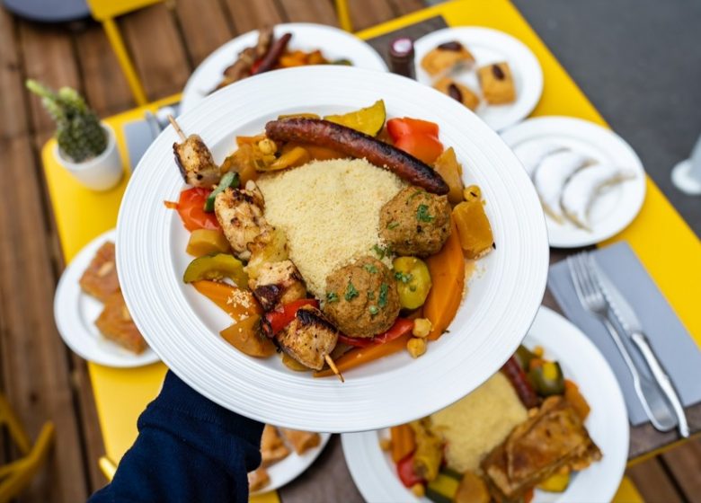 Plat de couscous à l'Oriental Couscous