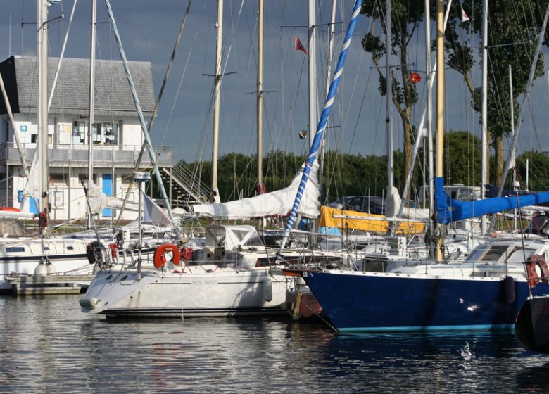 Le bureau du port du bassin de Ouistreham