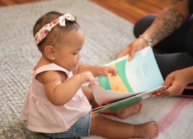 Lecture enfant bébé